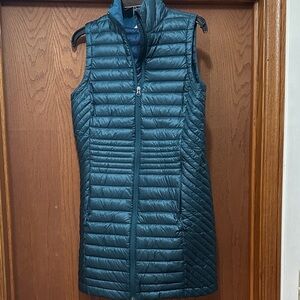 Duluth Trading Co Blue Quilted Down Reliable Vest